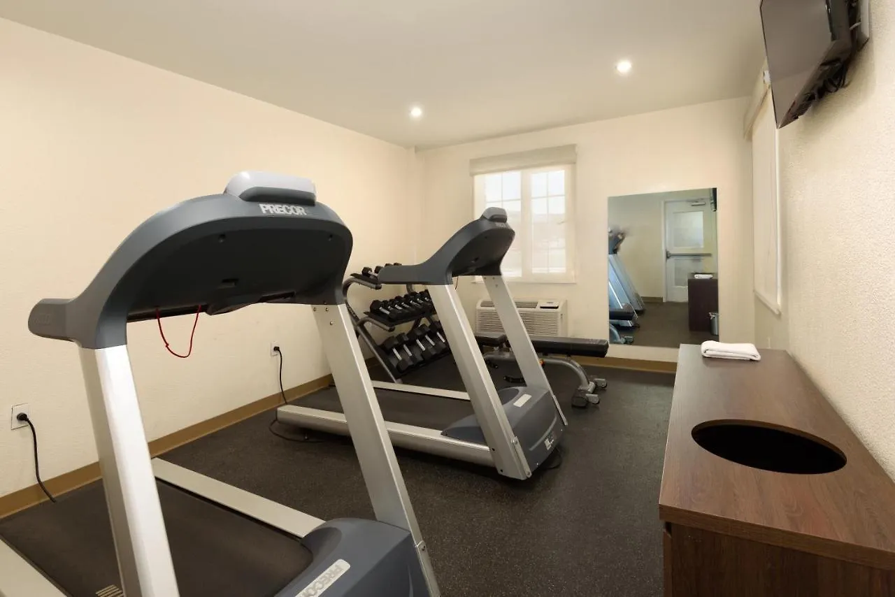 Extended Suites Merida Siglo XXI 3*,